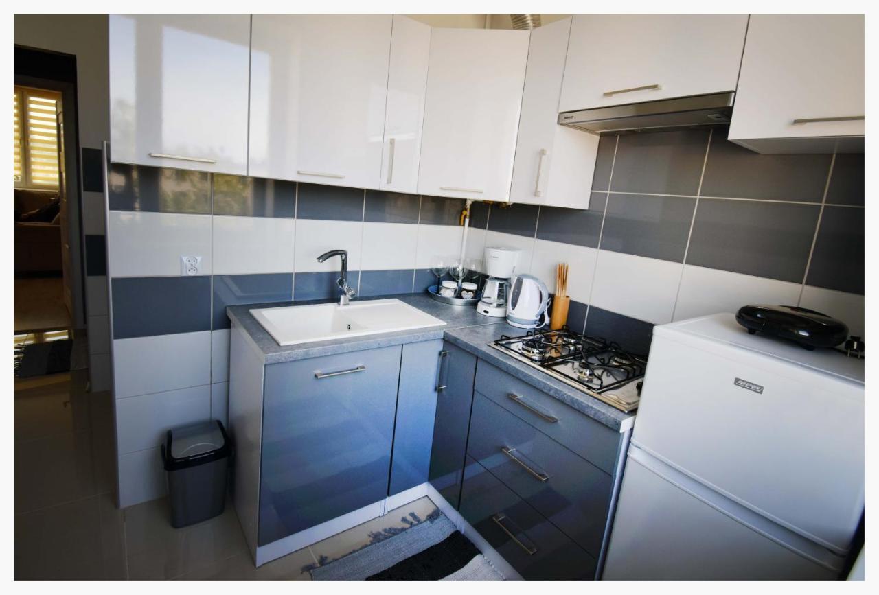 Color 24 Apartament II Сталёва-Воля Экстерьер фото